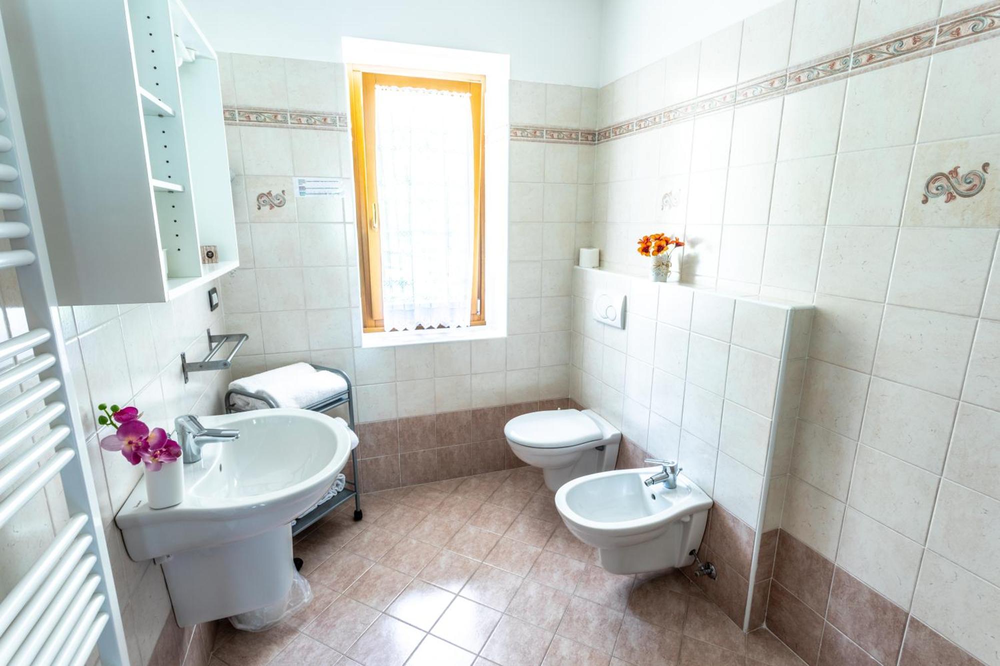 Le Terrazze Sul Lago - Ledro House Pieve Di Ledro Room photo